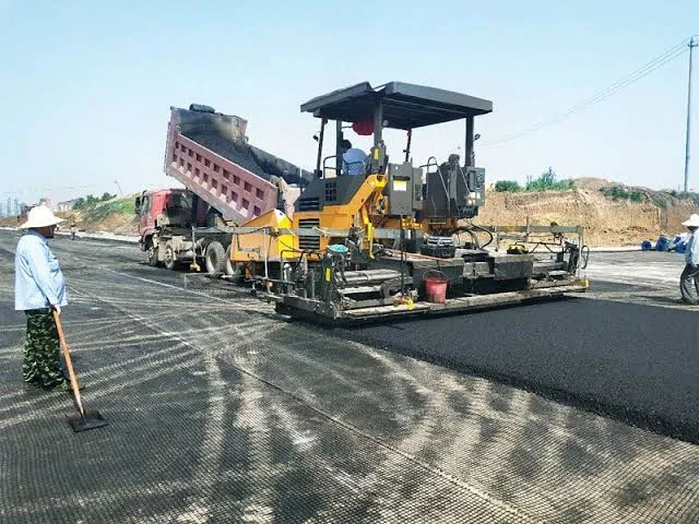 آلة اسفلت بحالة جيدة للبيع - 3
